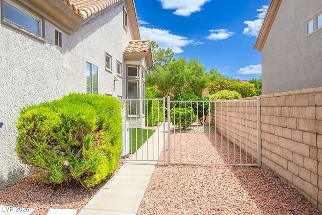 2620 Hanging Rock Drive, Las Vegas, NV 89134