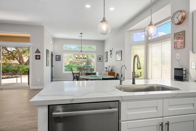 2620 Hanging Rock Drive, Las Vegas, NV 89134