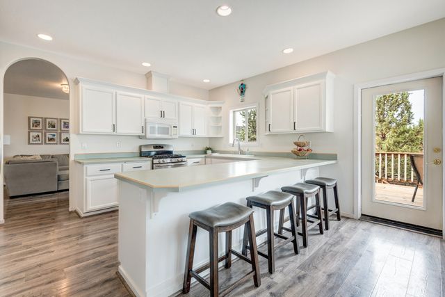 3773 SW Timber Avenue, Redmond, OR 97756