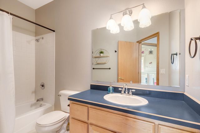 3773 SW Timber Avenue, Redmond, OR 97756