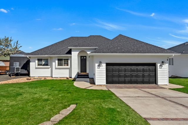 3773 SW Timber Avenue, Redmond, OR 97756