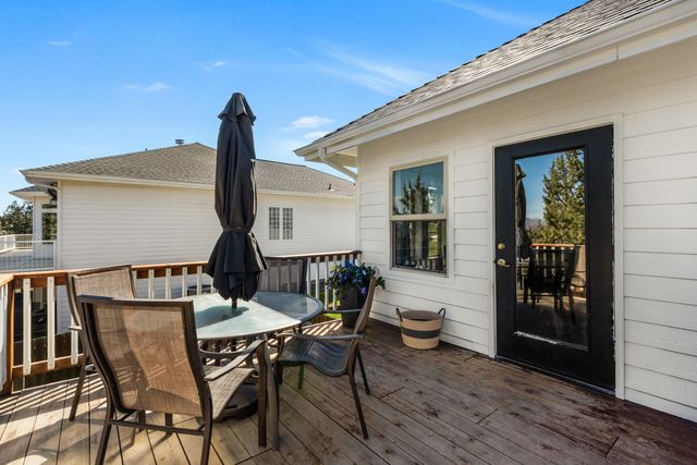 3773 SW Timber Avenue, Redmond, OR 97756