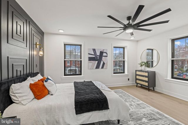 404 W SCHOOL HOUSE LN, Philadelphia, PA 19144