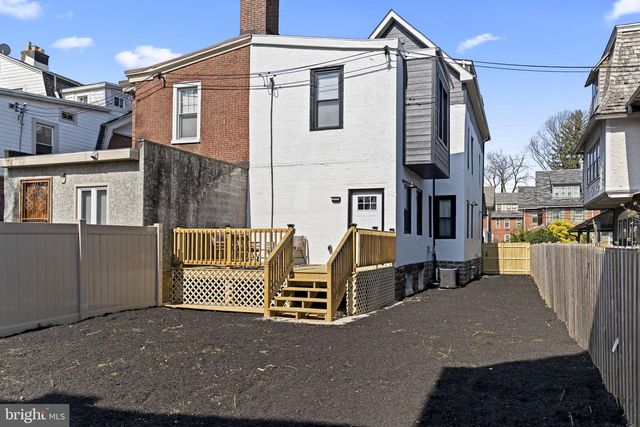 404 W SCHOOL HOUSE LN, Philadelphia, PA 19144