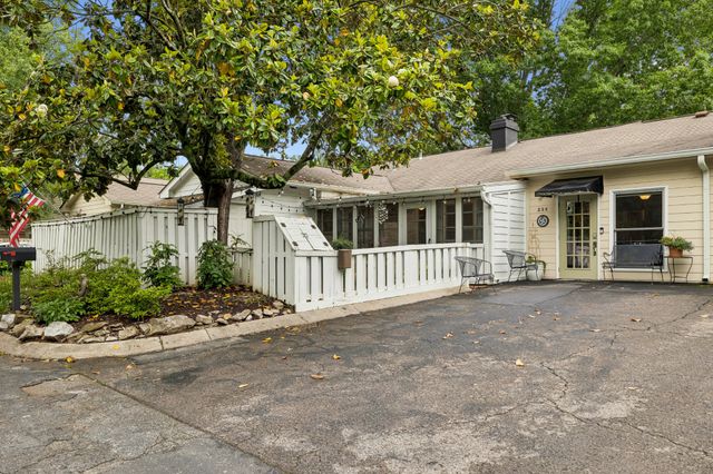 235 Boxwood Dr, Franklin, TN 37069
