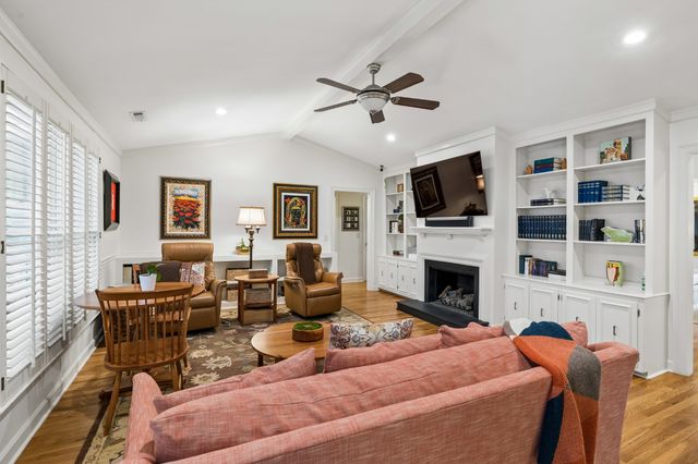 235 Boxwood Dr, Franklin, TN 37069