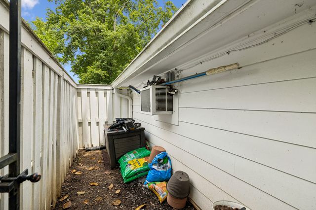 235 Boxwood Dr, Franklin, TN 37069