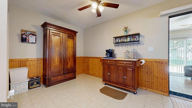210 LEXINGTON DR, Tuckerton, NJ 08087