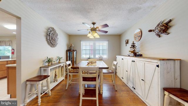 210 LEXINGTON DR, Tuckerton, NJ 08087