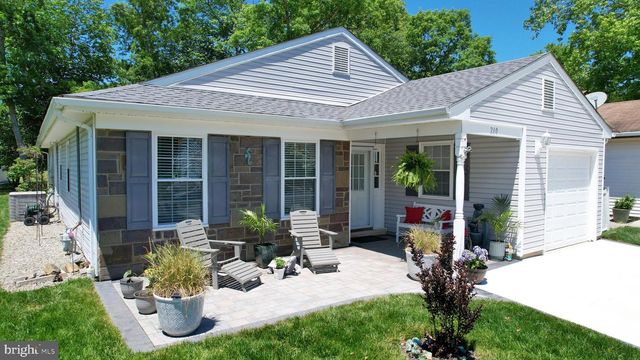 210 LEXINGTON DR, Tuckerton, NJ 08087