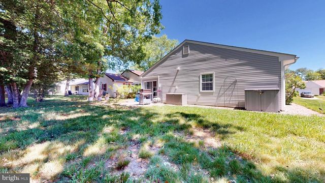 210 LEXINGTON DR, Tuckerton, NJ 08087