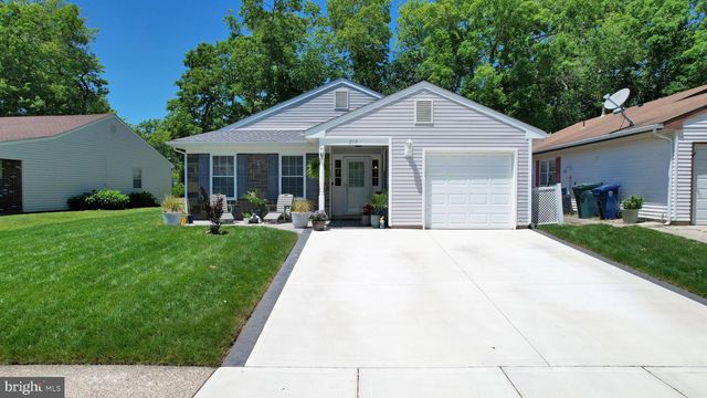 210 LEXINGTON DR, Tuckerton, NJ 08087
