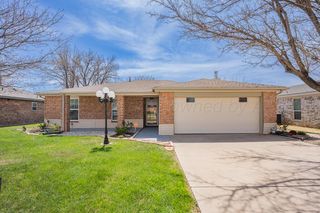 6811 COLUMBIA Lane, Amarillo, TX 79109