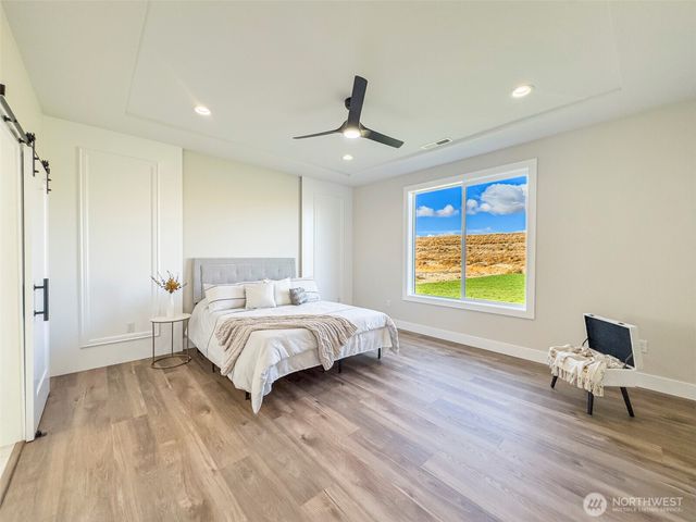 2839 Savanna Avenue, Richland, WA 99352