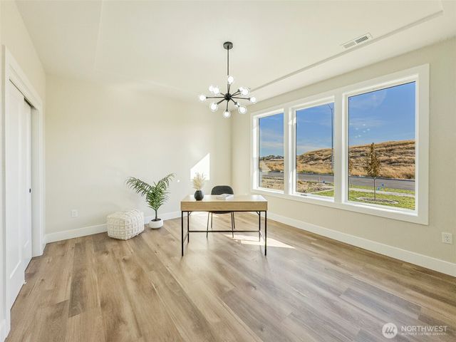 2839 Savanna Avenue, Richland, WA 99352