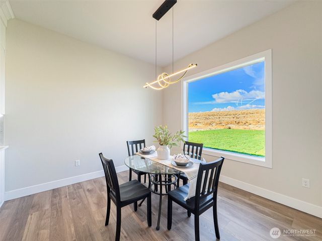 2839 Savanna Avenue, Richland, WA 99352