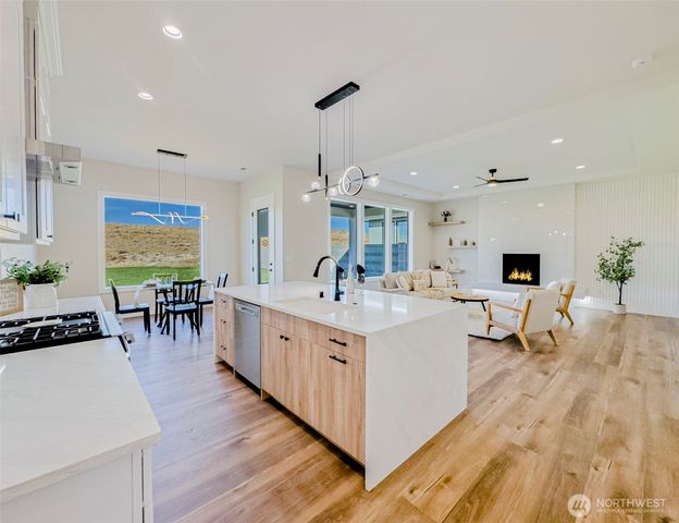 2839 Savanna Avenue, Richland, WA 99352