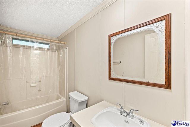 2357 Turkey Run Dr., Darlington, SC 29540