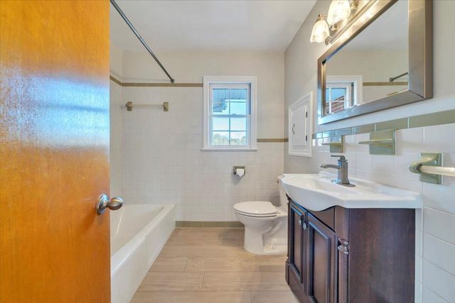 7241 Estes ST, Roanoke, VA 24019