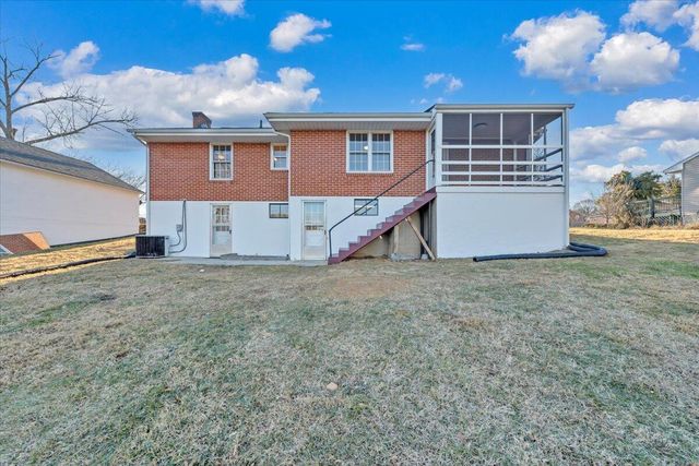 7241 Estes ST, Roanoke, VA 24019