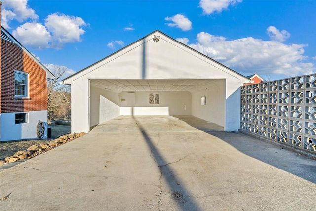 7241 Estes ST, Roanoke, VA 24019