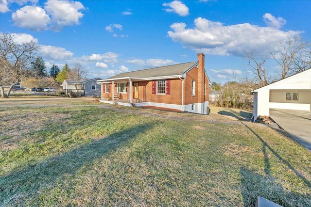 7241 Estes ST, Roanoke, VA 24019