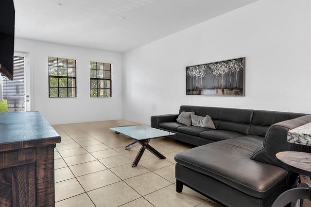 11303 SW 15th Street, Pembroke Pines, FL 33025