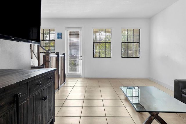 11303 SW 15th Street, Pembroke Pines, FL 33025
