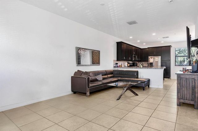 11303 SW 15th Street, Pembroke Pines, FL 33025