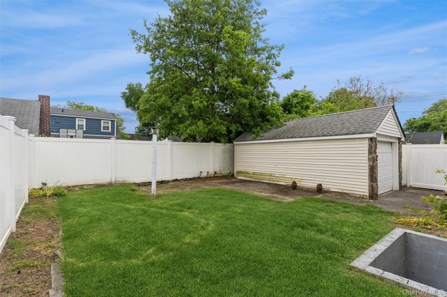 6 Jasper Street, Valley Stream, NY 11580