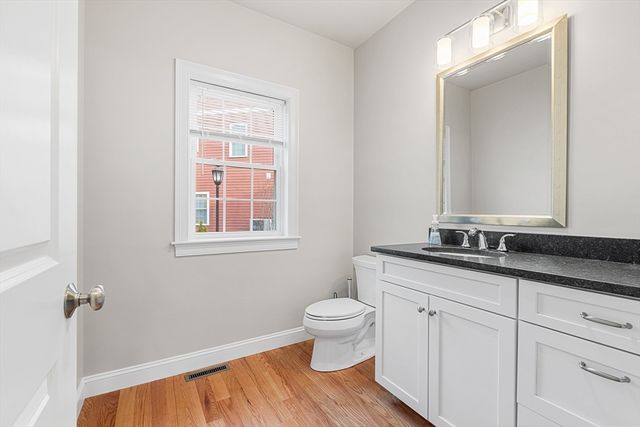 176 Main St 3, Medway, MA 02053