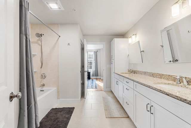 176 Main St 3, Medway, MA 02053