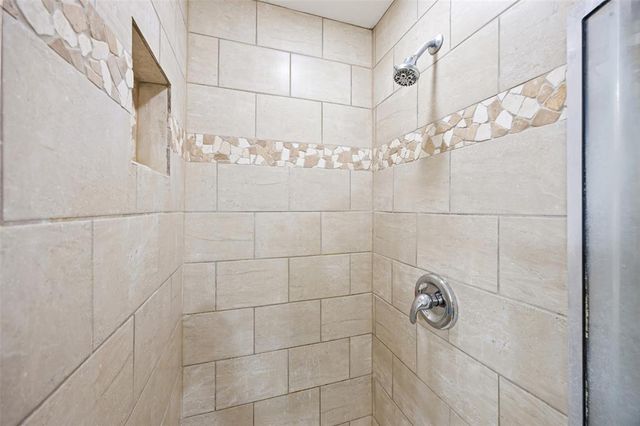 18326 Leinad Drive, Houston, TX 77090