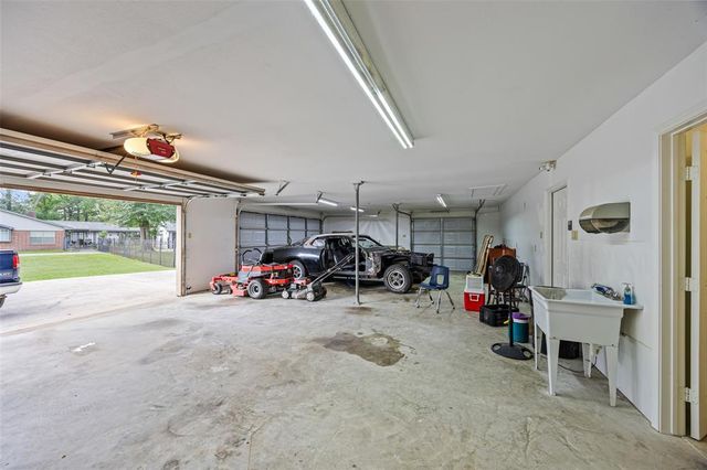 18326 Leinad Drive, Houston, TX 77090