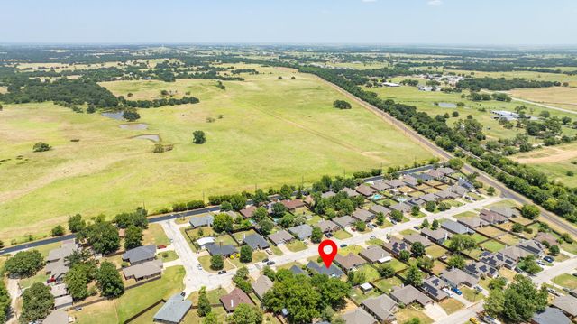 221 Quail Run, Aubrey, TX 76227