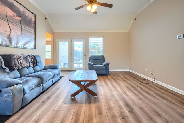 221 Quail Run, Aubrey, TX 76227