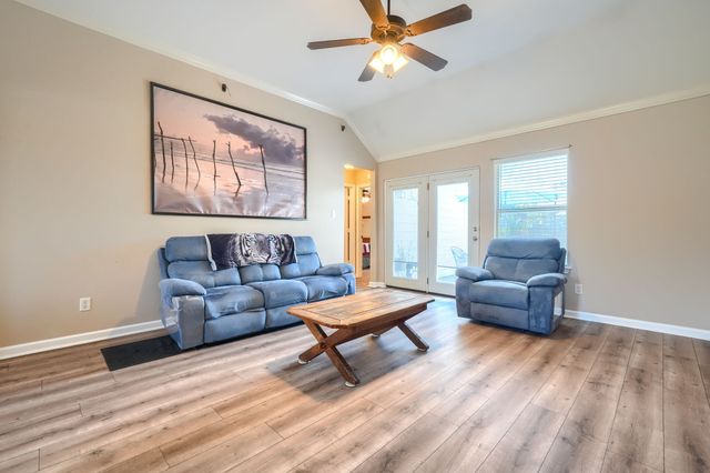 221 Quail Run, Aubrey, TX 76227