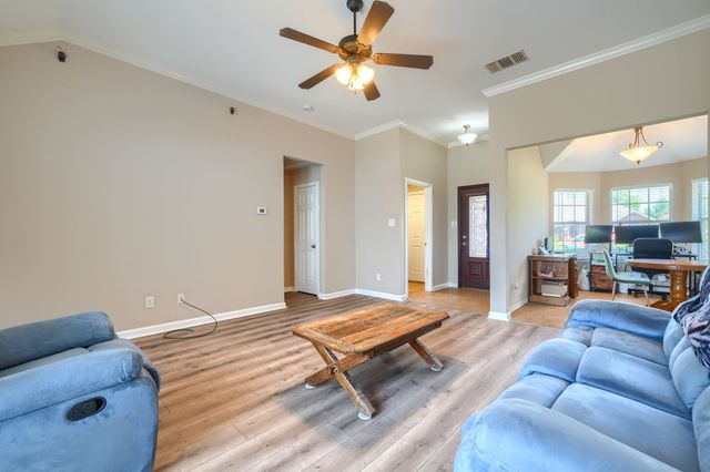 221 Quail Run, Aubrey, TX 76227