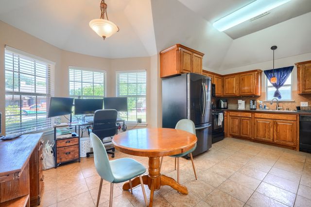 221 Quail Run, Aubrey, TX 76227