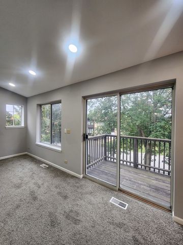 2753 S Cedar Glen Drive, Arlington Heights, IL 60005