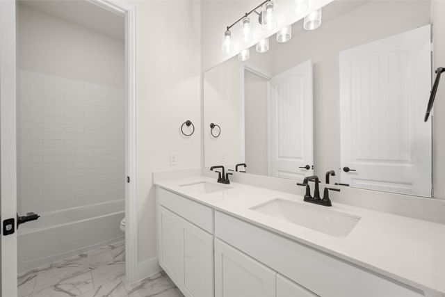 270 Maci Drive, Waxahachie, TX 75167