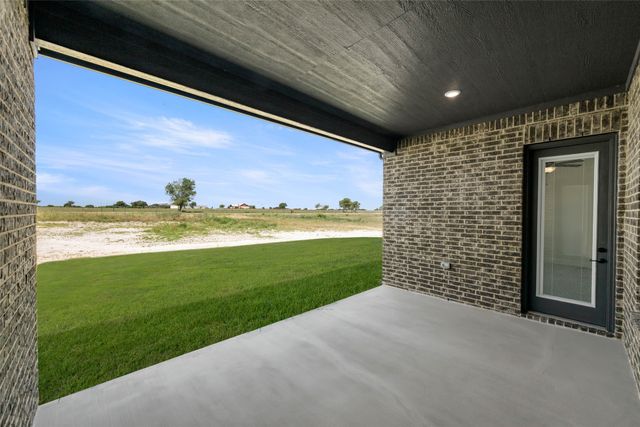 270 Maci Drive, Waxahachie, TX 75167