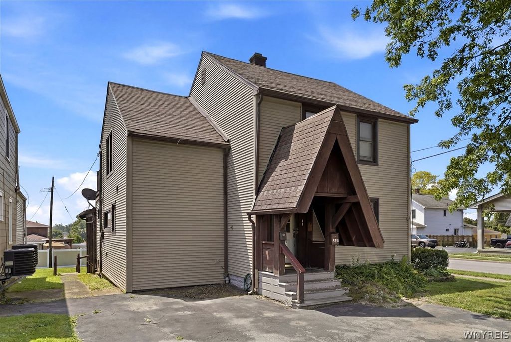 1087 Ridge Road, Lackawanna, NY 14218