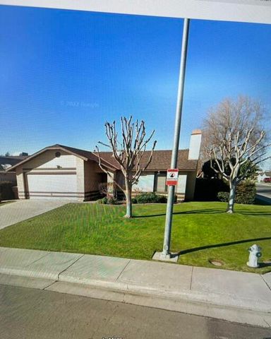 3600 Fiesta Avenue, Bakersfield, CA 93313