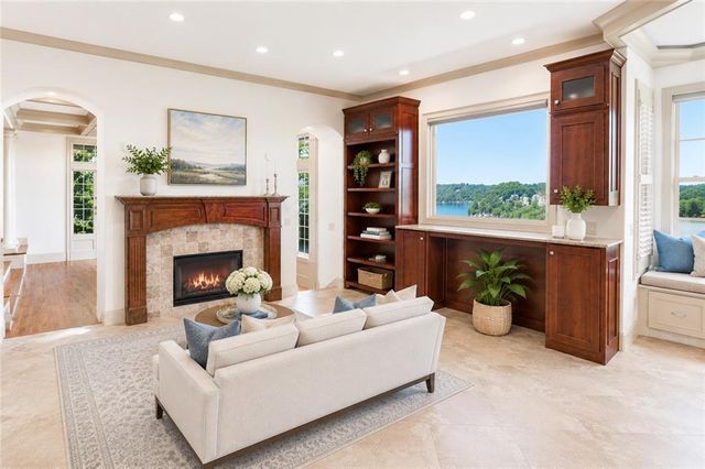 2742 High Vista Point, Gainesville, GA 30501