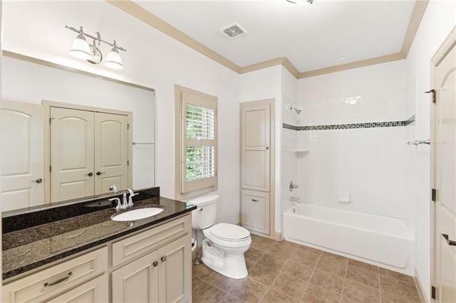 2742 High Vista Point, Gainesville, GA 30501