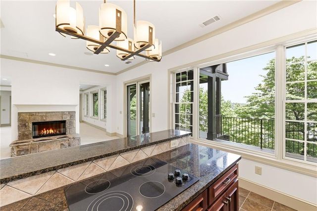 2742 High Vista Point, Gainesville, GA 30501