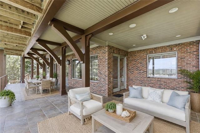 2742 High Vista Point, Gainesville, GA 30501