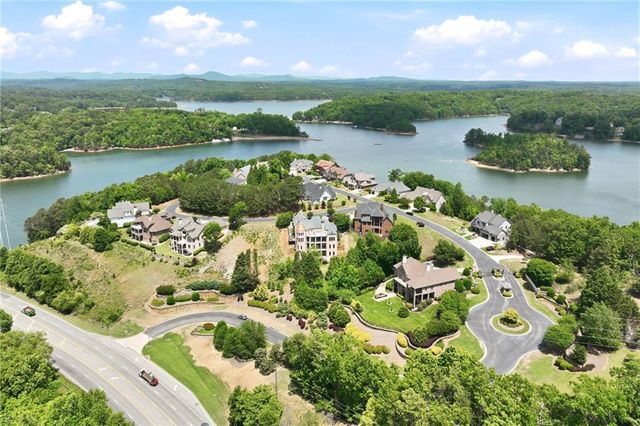 2742 High Vista Point, Gainesville, GA 30501