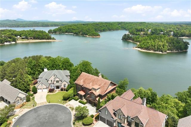 2742 High Vista Point, Gainesville, GA 30501